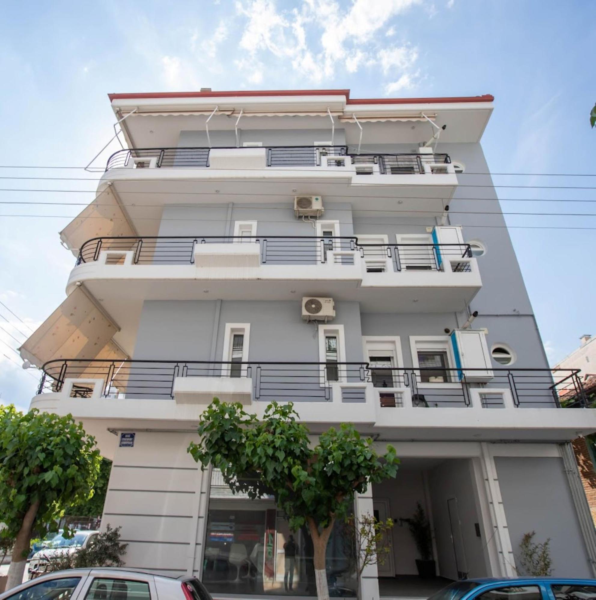 Live It _ Karditsa Kardítsa Exterior foto